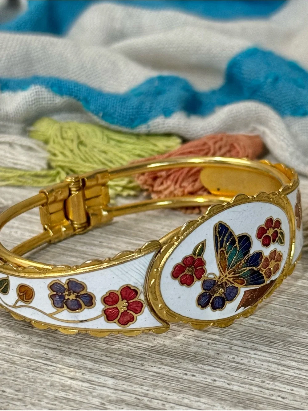 Vintage Cloisonné Floral Butterfly Floral Hinged Bangle Bracelet